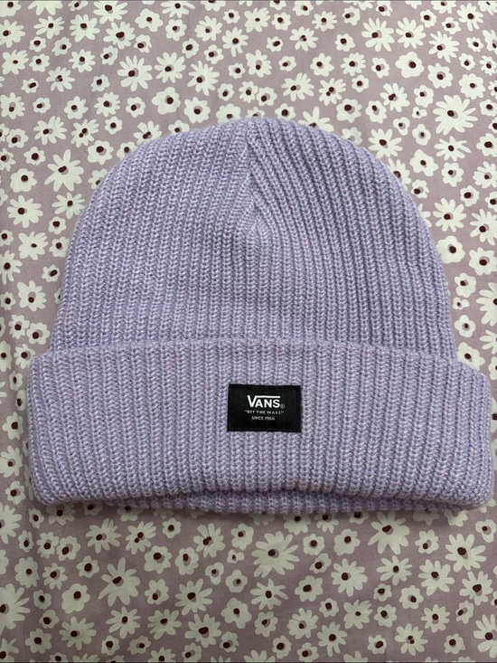 Vans Accessories - Vans women’s Lavender Ribbed Knit Beanie
